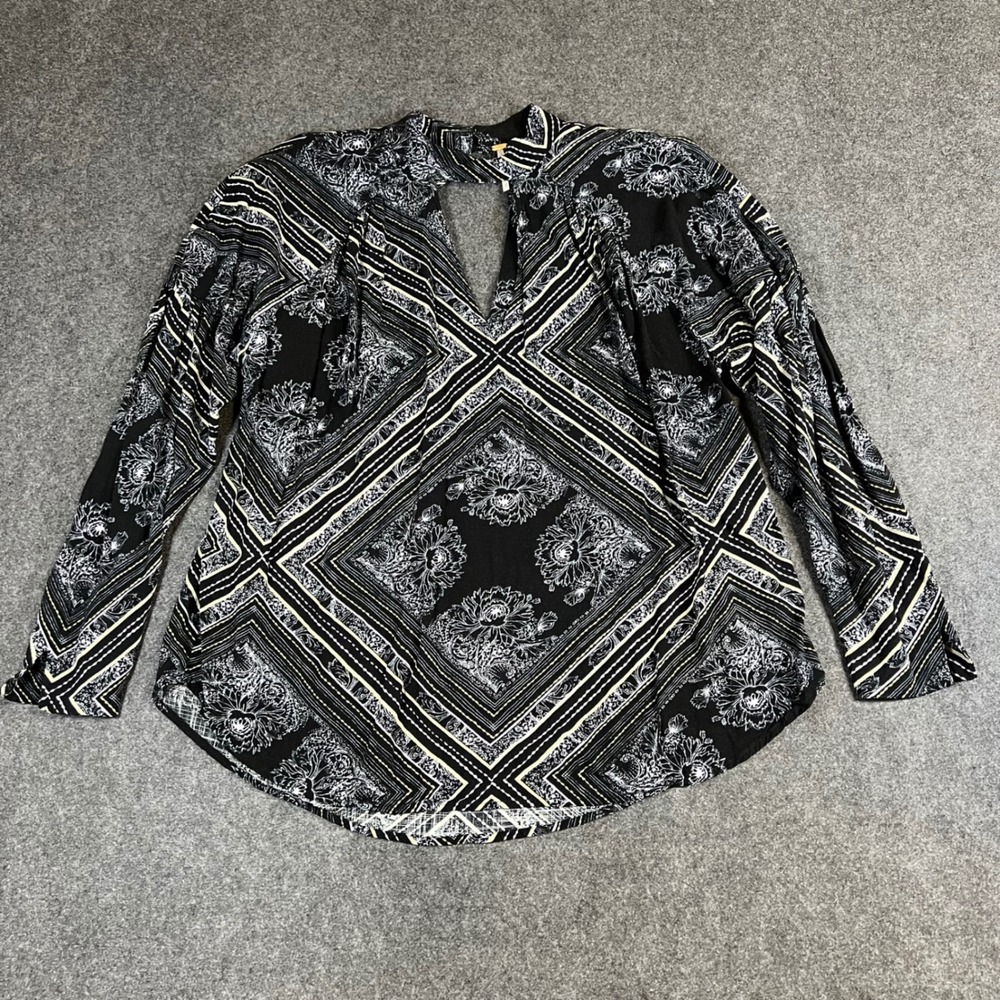 Free People Women Black White Geometric Floral Keyhole Blouse Size S Boho Hippie